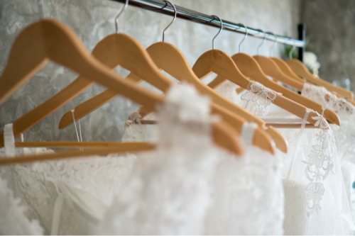 Giặt váy cưới, lễ phục 